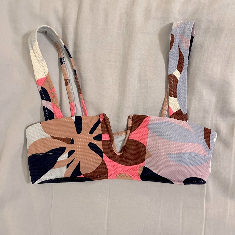 Aerie Bikini Top - Cool tone floral - Small